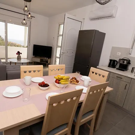펜션 Galini House *